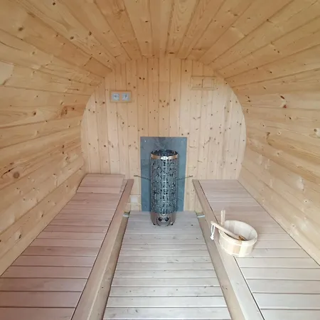 Domek Na Mazurach Z Kortem Tenisowym *
